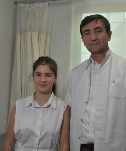 "Fazla Kaburga" rahatsızlığı sanatını elinden alıyordu! İzmir Şehir Hastanesi'ndeki operasyonla sağlığına kavuştu