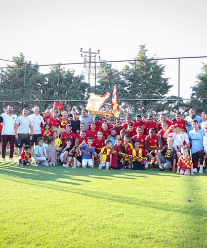 Göztepe taraftarından Eyüpspor’a 4 bin TL’lik bilet tepkisi!