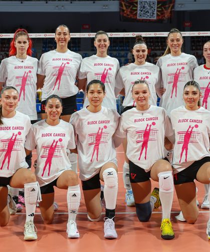 Göztepe, VakıfBank maçında hem sahada hem tribünde farkındalık oluşturdu