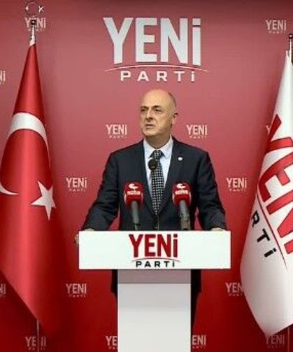 Gazeteci Sabahattin Önkibar'dan Ümit Özlale'ye gönderme: Üstelik profesör, böyle bir cahillik olur mu?