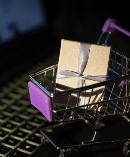 TÜKONFED'den tüketicilere uyarı: Dolandırıcıların taklit alışveriş sitelerine dikkat