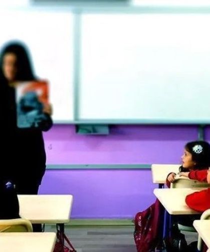 Ortak Yazılı Sınav Sistemi (OYSS)'ye eğitimcilerden tepki var! Eğitim Gücü Sen'den öğretmenin sırtına yeni yük yüklemeyin çağrısı