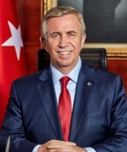 Yılmaz Özdil 'gözbebeğimiz' dediği Mansur Yavaş'a tepkili: Hayal kırıklığına uğramayan var mı?