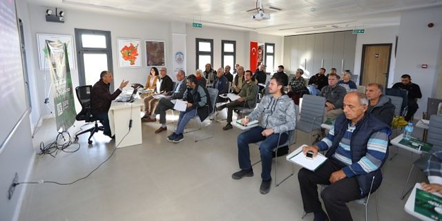 Efes Tarlası Yaşam Köyünde çiftçi eğitimleri sürüyor