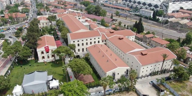 İzmir Kültür ve Sanat Fabrikası'nda Mustafa Ceceli rüzgarı esecek