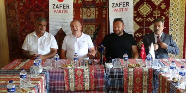 Ümit Özdağ, Çanakkale'de 'Zafer Yürüyüşü'ne katıldı