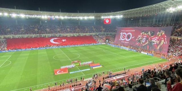 Türkiye - Ermenistan: 1-1  Vasat futbol