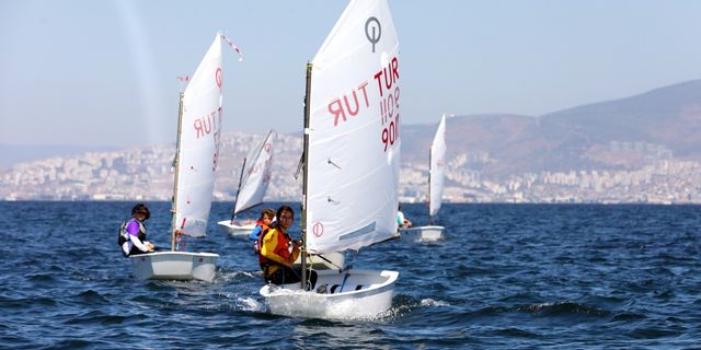 izmir Körfezi'nde renkli anlar