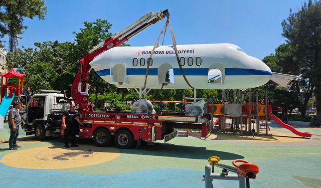 Büyükpark’a uçaklar iniş yaptı