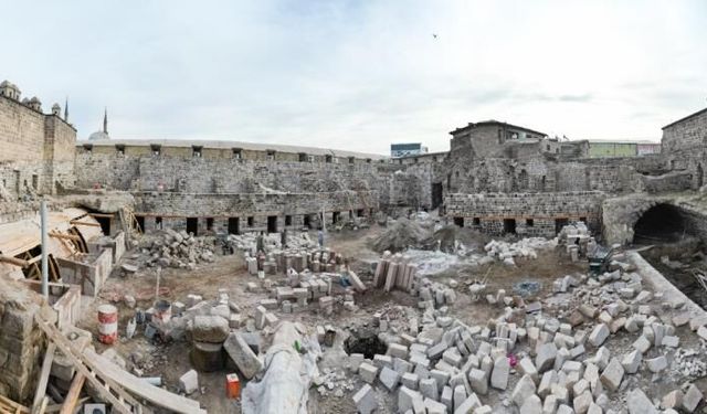 Melikgazi Belediyesi'nin öncülüğünde tarih ve kültür buluşuyor