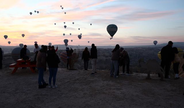 Kapadokya'da yeni yıla gökyüzünden merhaba