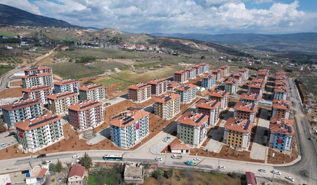 Kahramanmaraş'ta depremzedeler yeni yuvalarına kavuştu: "Yaralarımız sarıldı"