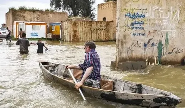 İran'da sel felaketi: 10 Can kaybı, köyler sular altında, timsah uyarısı!