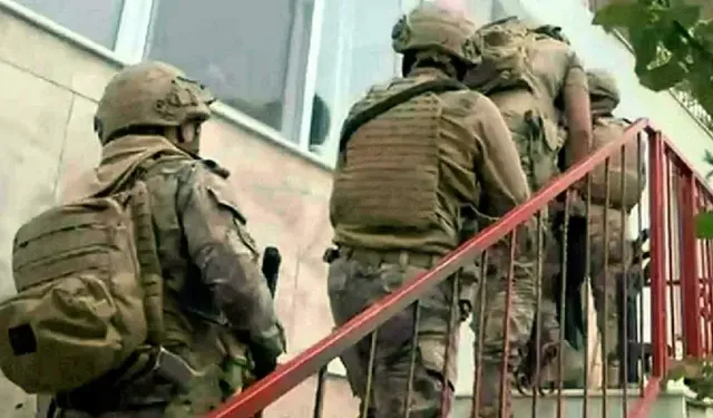 FETÖ'nün İzmir'deki izlerine operasyon: 11 gözaltı, 1 firari!