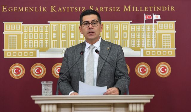 CHP, öğretmen atamalarındaki mülakat tartışmasını meclise taşıdı: Liyakat esas alınmalı!
