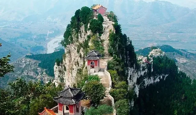 Çin'in Tai Dağı'na 7.200 basamaklı yolculuk..| Zirveye tırmanmaya cesaret edebilir misiniz?
