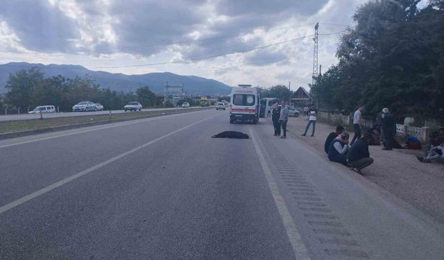 Amasya'da trajik kaza: Genç kız araba çarpması sonucu hayatını kaybetti!