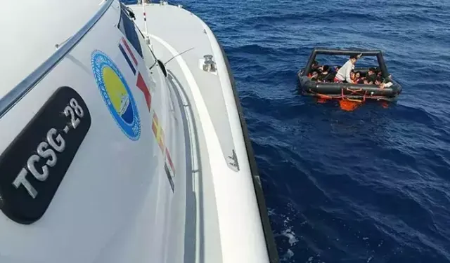 Sahil güvenlik, Yunan ihlali sonrası 24 kaçak göçmeni kurtardı!