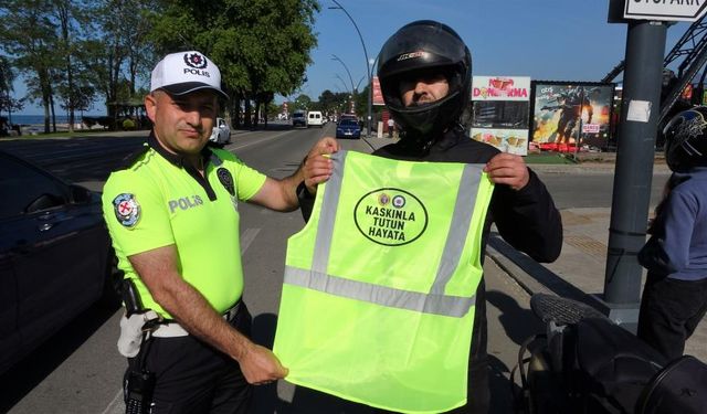 Motosiklet sürücülerine yelek ve kask hatırlatması: "Can güvenliği her şeyden önemli!"