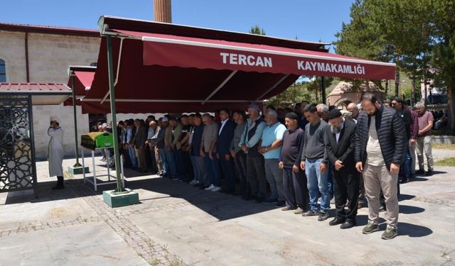 Fırat Nehrinde cesedi bulunmuştu: Toprağa verildi!