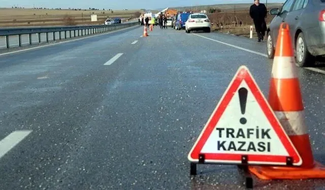 Malatya'da ekip otosunun karıştığı kazada 2 polis ve 1 çocuk yaralandı