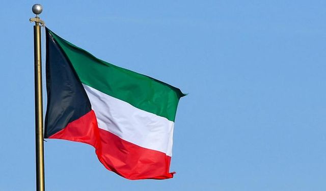 Kuveyt'te yeni hükümet kuruldu: 13 bakanlıktan oluşan kabinede 2 kadın bakan!