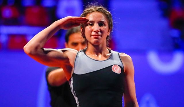 Milli Güreşçi Zeynep Yetgil'den gururlandıran 'olimpiyat' başarısı!