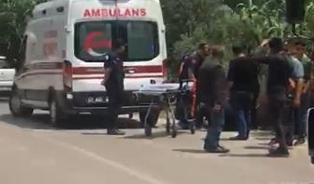 Serik'te motosiklet şarampole uçtu: 2 kişi yaralandı!