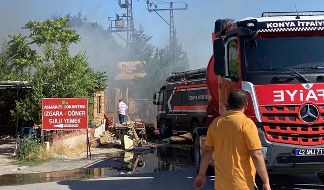 Konya'da ahşap iş yerinde çıkan yangın 5 iş yerine sıçradı