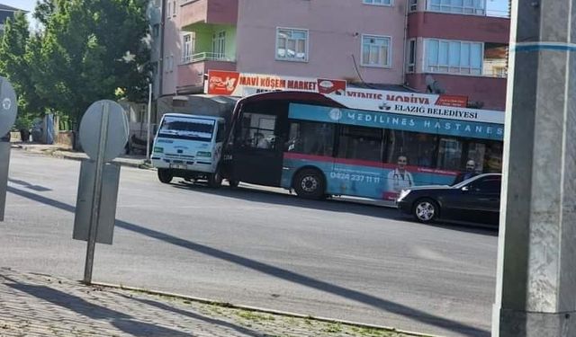 Elazığ'da halk otobüsü ve pikap çarpıştı: Çok sayıda yaralı var!