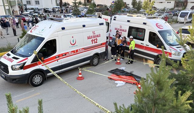 Erzurum'da bir aracın üzerinden geçtiği 5 yaşındaki çocuk öldü