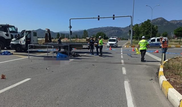 Konya'da pikap ve motosiklet kafa kafaya çarpıştı: 1 ölü!