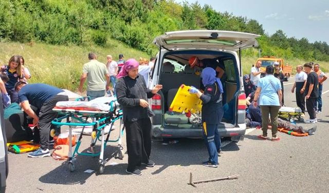 TEM otoyolunda korkunç kaza: 1 kişi öldü, 10 kişi yaralandı!