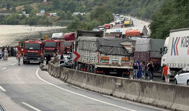 Geyve Kızılkaya D-650 Karayolu'nda zincirleme kaza: Ölü ve yaralılar var!