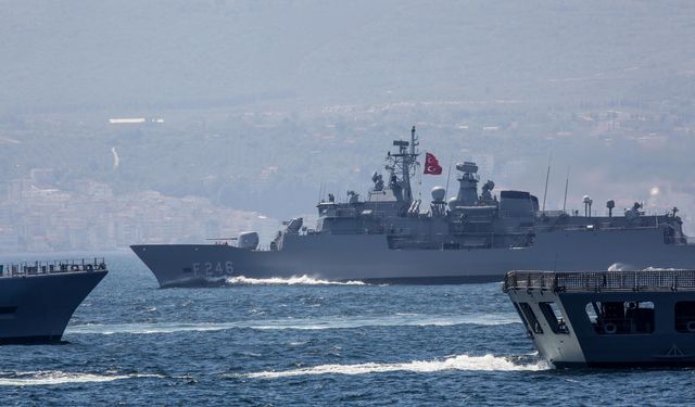 MSB: Türk deniz yetki alanına girmeye çalışan İtalyan gemisi engellendi