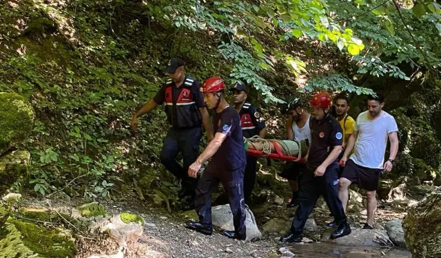 Bursa'da fotoğraf çekilirken düşen kadın yaralandı