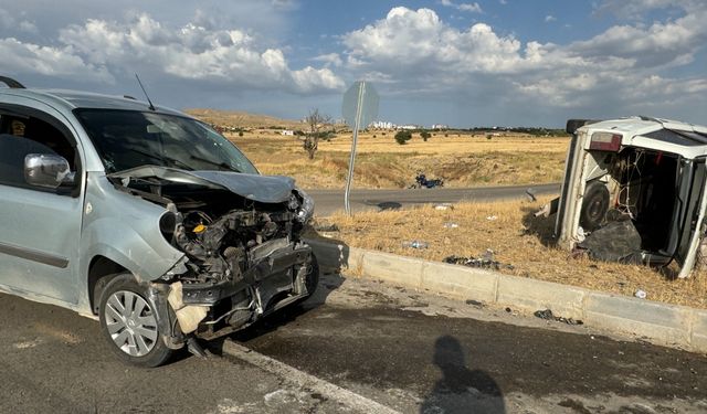 Elazığ'da art arda kazalar: 7 yaralı