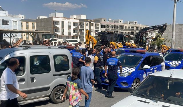 Şanlıurfa'da seyyar satıcı ve zabıta arasında kavga: 15 kişi yaralandı