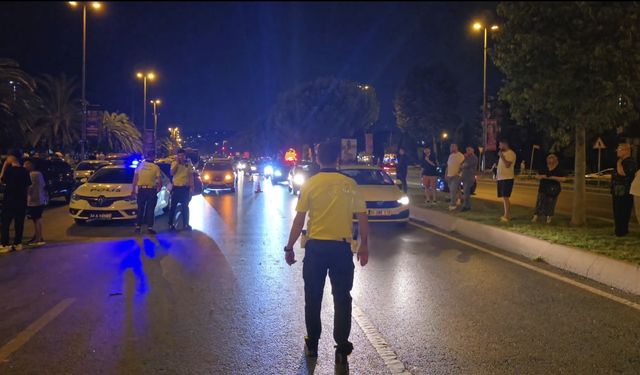İstanbul'da park halindeki 3 araca çarpan otomobil 3 kişiyi yaraladı