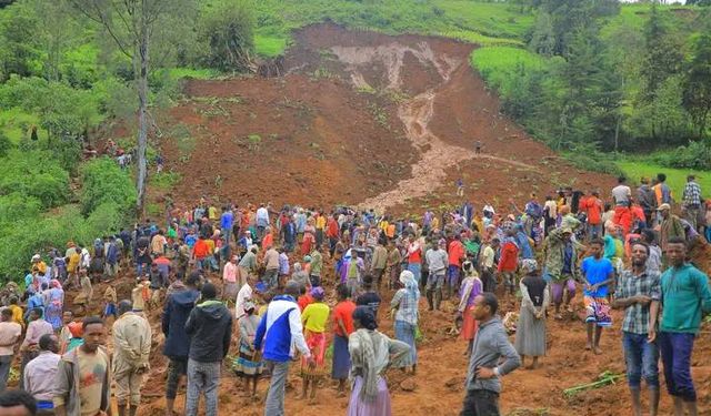 Etiyopya'nın güneyindeki bölgede meydana gelen heyelanda ölü sayısının 146'ya yükseldi
