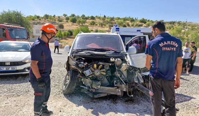 Mardin'de kamyonet kazası: 2 kişi yaralandı!