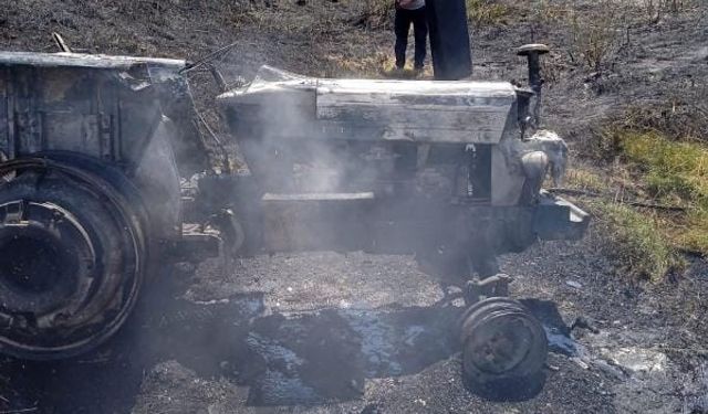 Diyarbakır’da anız yangınına müdahalede traktör yandı