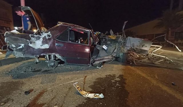 Samsun-Sinop karayolunda feci kaza: Bariyerlere çarpan otomobilde 1 ölü, 2 yaralı