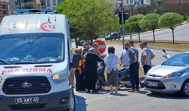 Samsun'da otomobil ve motosiklet kafa kafaya çarpıştı: 1 yaralı!