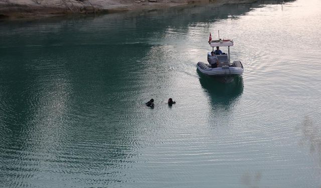 Adana'da trajedi: Serinlemek için baraja giren genç hayatını kaybetti!