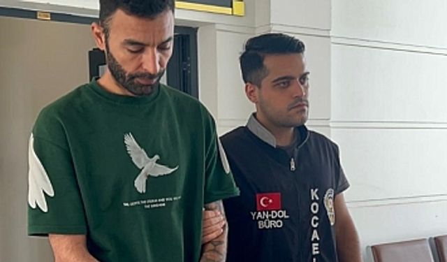 Sahte polisler "kimlik çaldı" diyerek 300 bin lira dolandırdı!