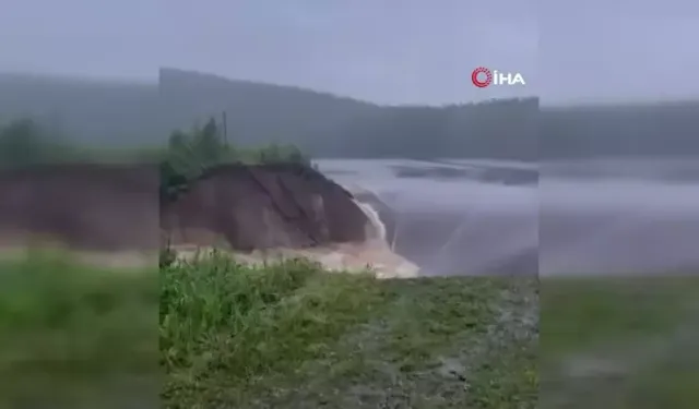 Rusya’da baraj patlayınca onlarca ev sular altında kaldı