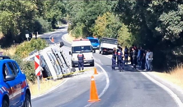 Kütahya'da taş yüklü hafriyat kamyonu devrildi: 1 ölü!