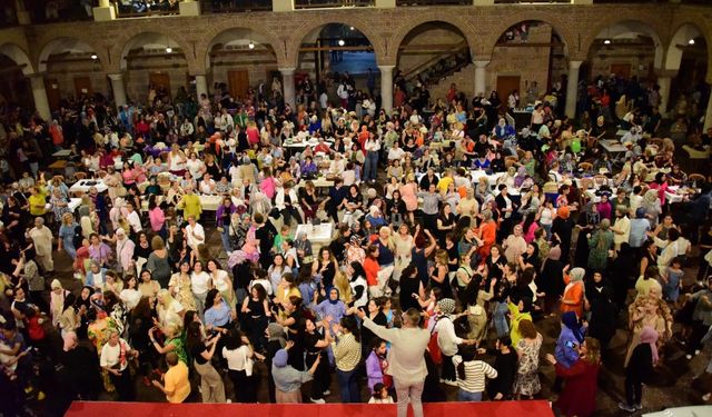 Şehzadeli kadınlar, ‘Kadınlar Matinesi’nde eğlendi