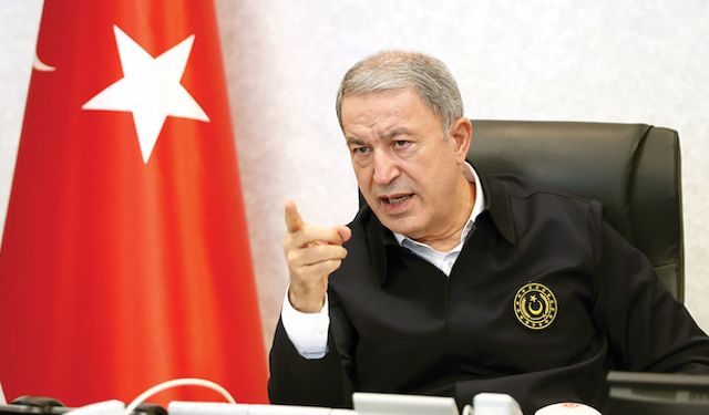 Hulusi Akar'dan önemli açıklamalar: ''Tek mücadelemiz teröristlerle!''